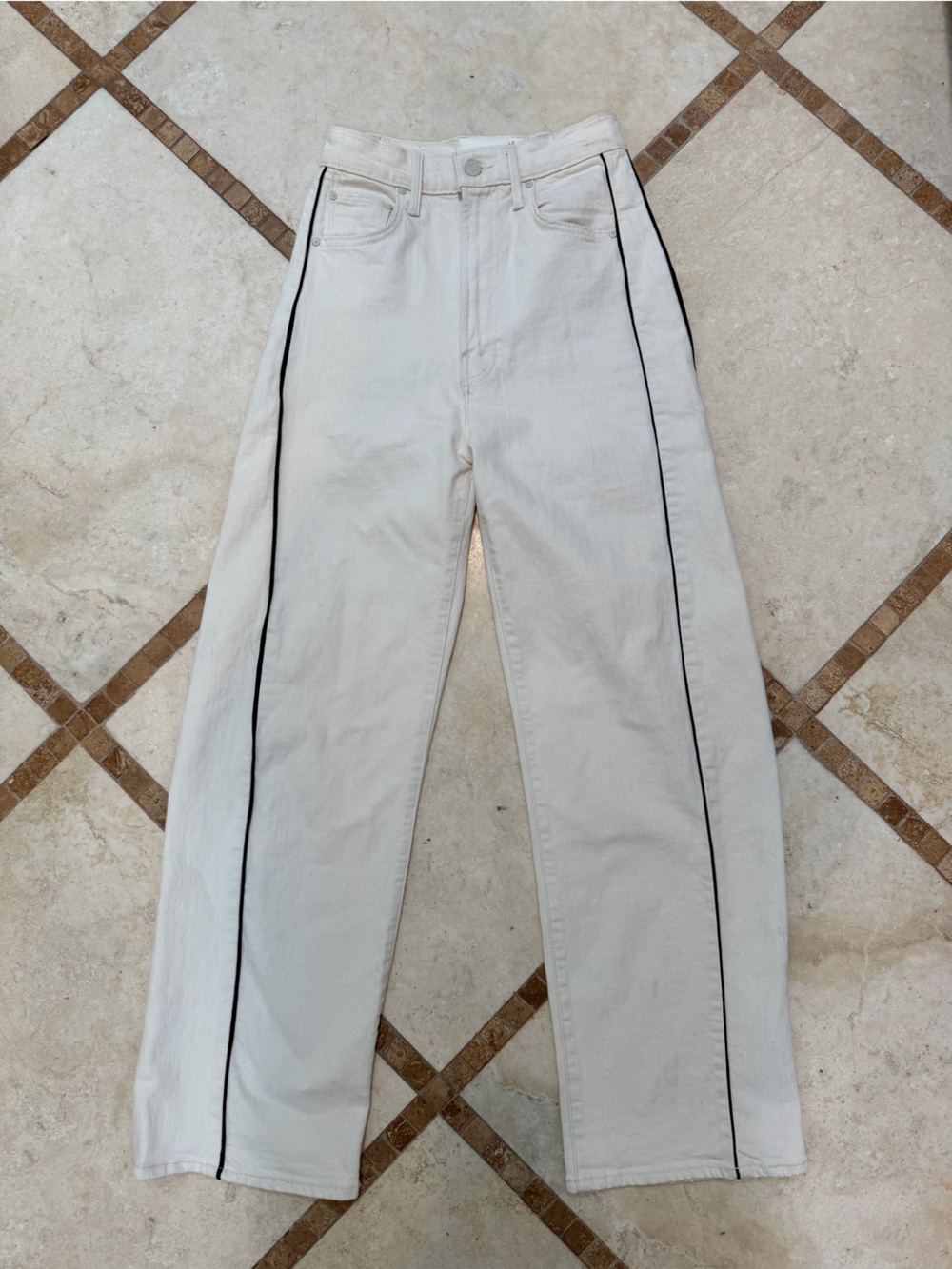 MOTHER ivory with Black Side Piping size 24